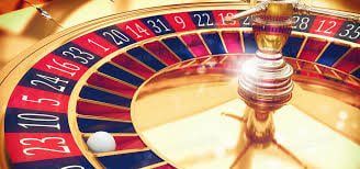 Antarmuka permainan Bikini Paradise di platform dewa111 menampilkan gulungan slot dan simbol-simbol tematik pantai